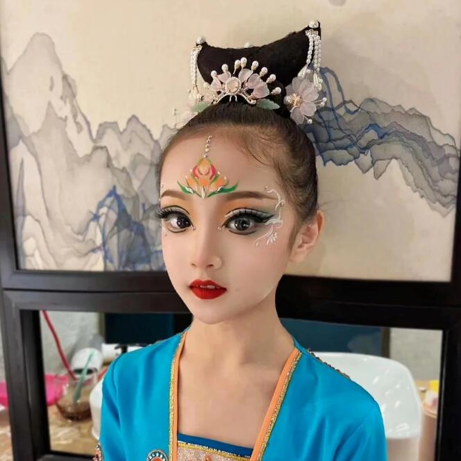儿童演出妆